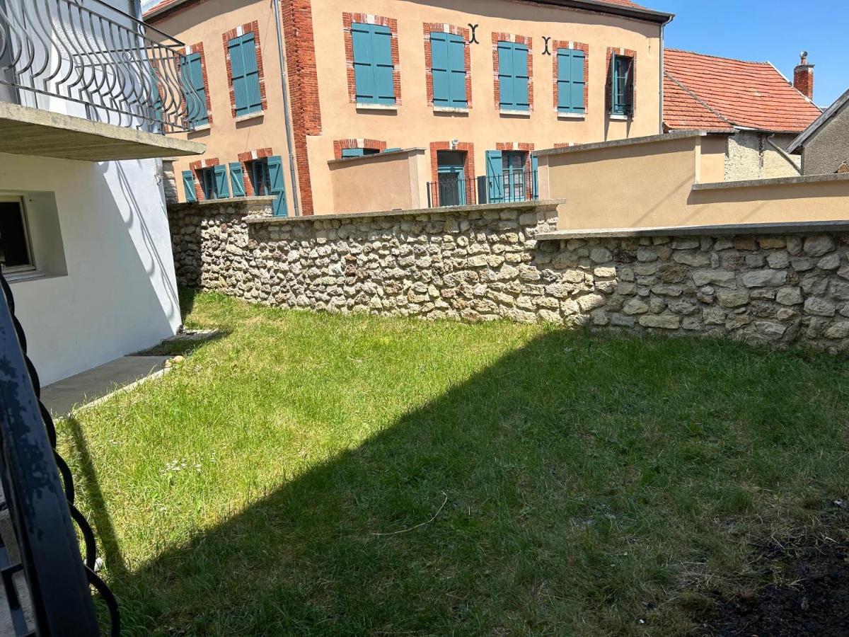 Vila Chez Brigitte Châtillon-sur-Marne Exteriér fotografie